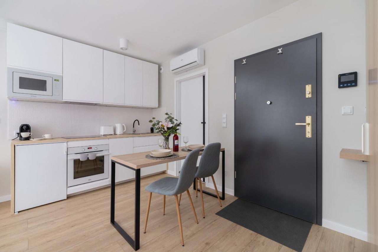 Apartament Studio With Ac Czarnowiejska By Renters Kraków