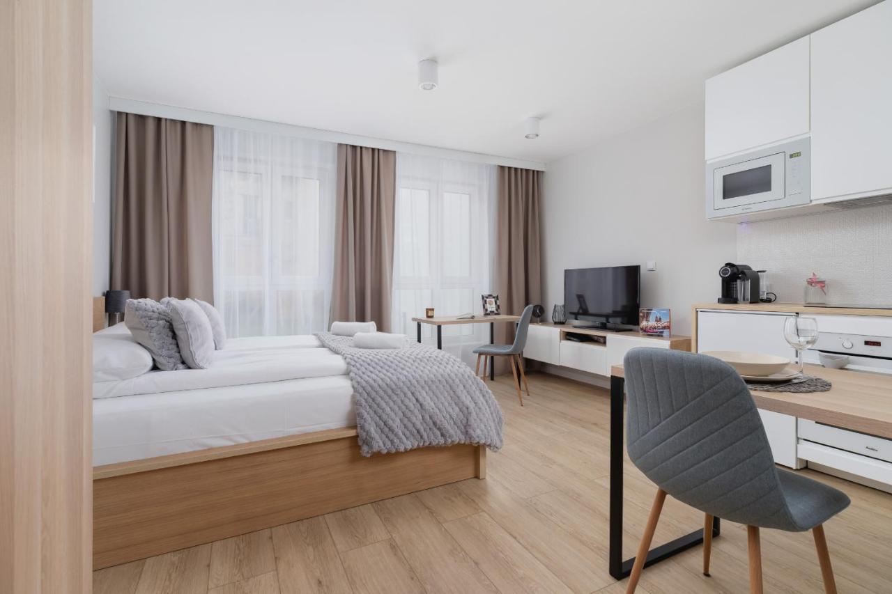 Apartament Studio With Ac Czarnowiejska By Renters Kraków