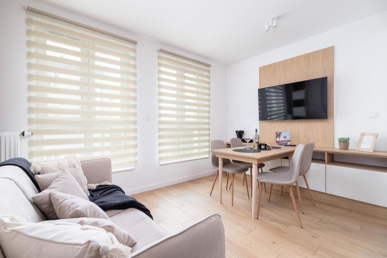 Studio With Ac Czarnowiejska By Renters Kraków