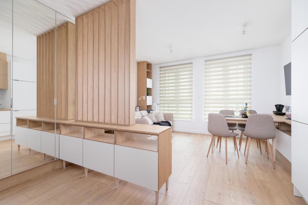 Studio With Ac Czarnowiejska By Renters Apartament *