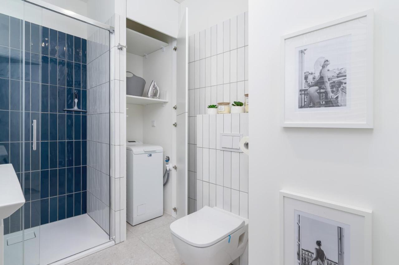 Studio With Ac Czarnowiejska By Renters Kraków
