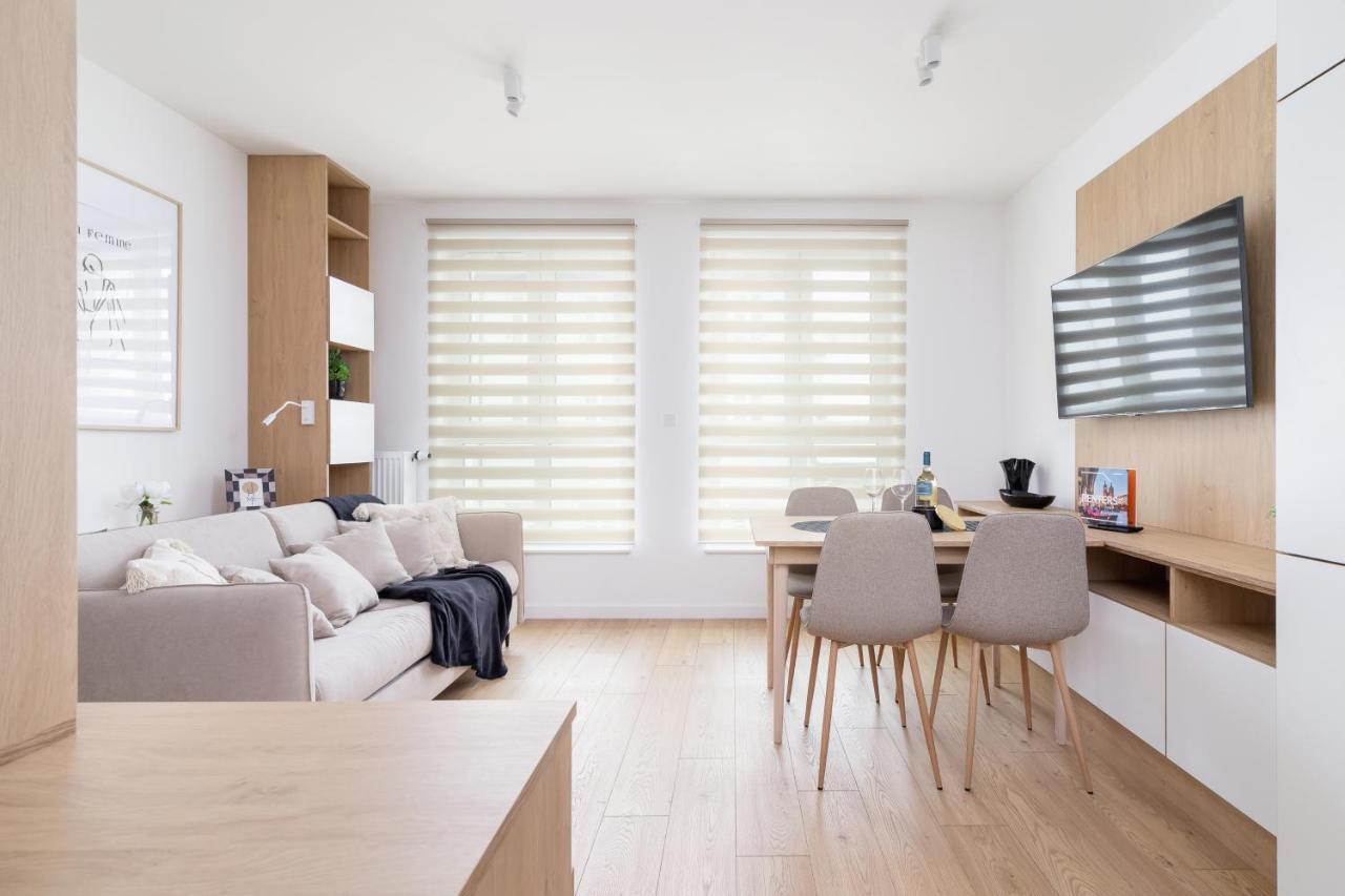 Studio With Ac Czarnowiejska By Renters Apartament *
